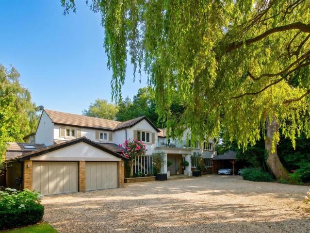 House for sale in Medmenham