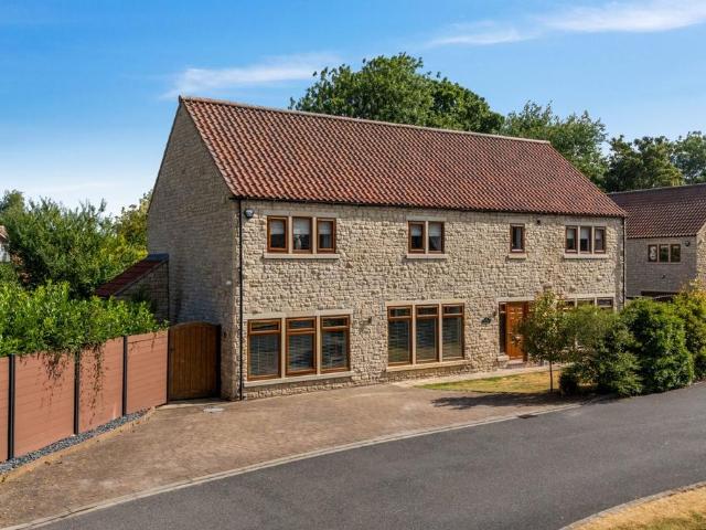 House for sale in Womersley, North Yorkshire