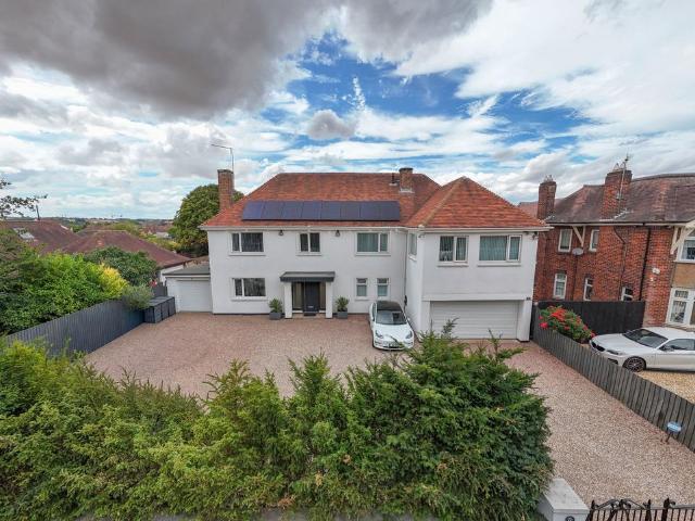 House for sale in Ise Lodge, Kettering