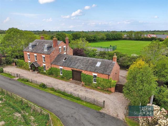 House for sale in Stanford On Avon, Leicestershire