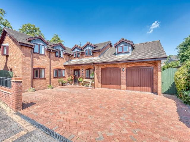House for sale in Chadsmoor, Staffordshire
