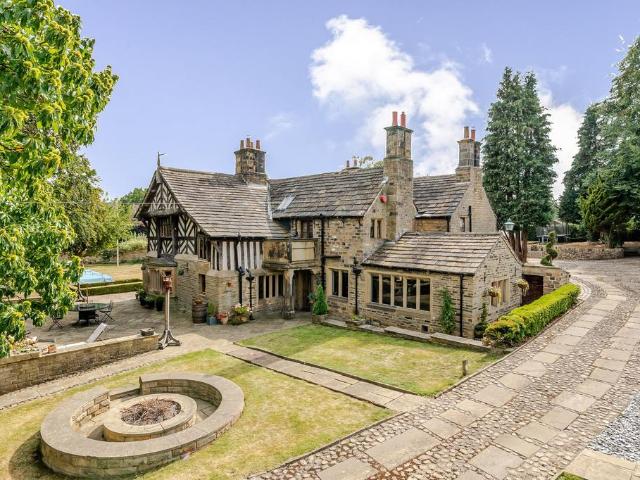 House for sale in Lower Hopton, Mirfield