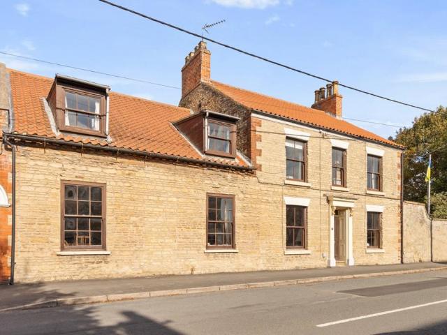 House for sale in Winterton, North Lincolnshire