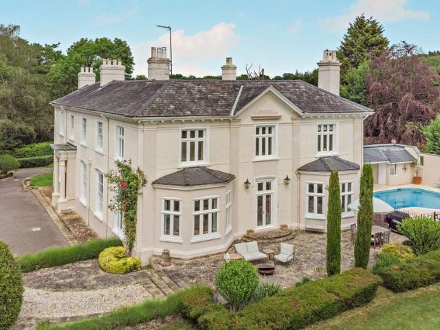 House for sale in Horsham, West Sussex
