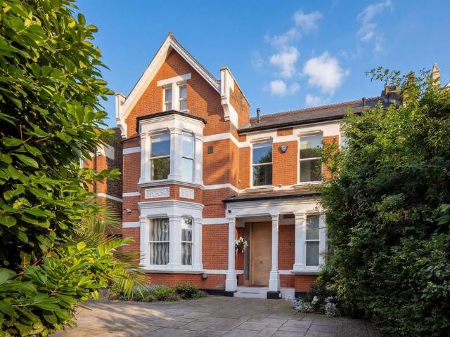 House for sale in Mapesbury, Greater London