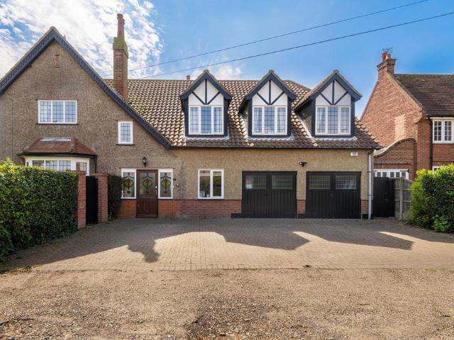 House for sale in Stokesby, Norfolk
