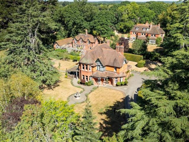House for sale in Brockenhurst, New Forest