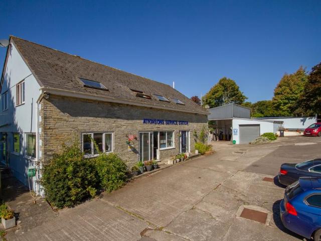 House for sale in Lostwithiel, Cornwall