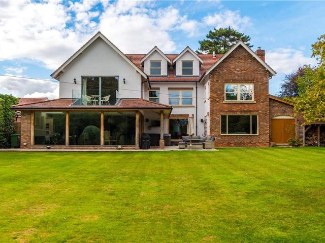 House for sale in Copmanthorpe, York