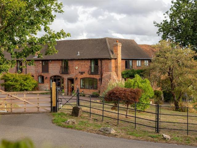 House for sale in Hillview, Surrey