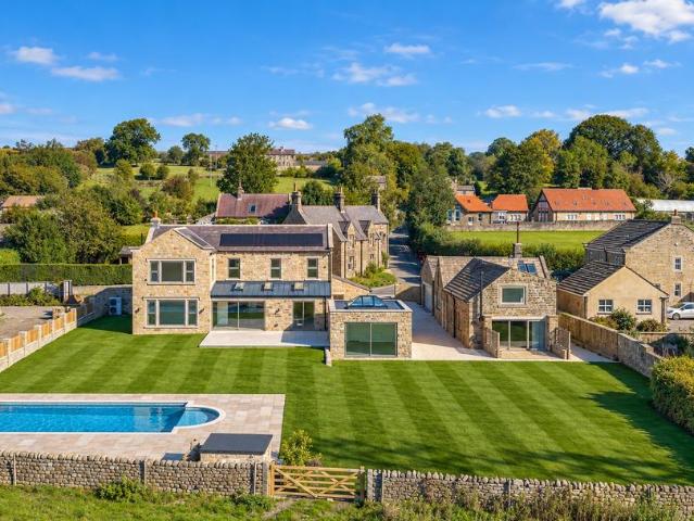 House for sale in Askwith, West Yorkshire