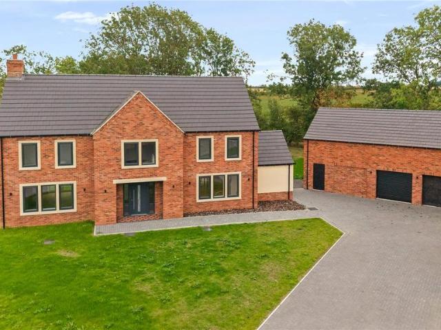 House for sale in Middle Rasen, West Lindsey