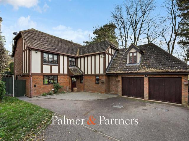 House for sale in Highwoods, Fordham Heath