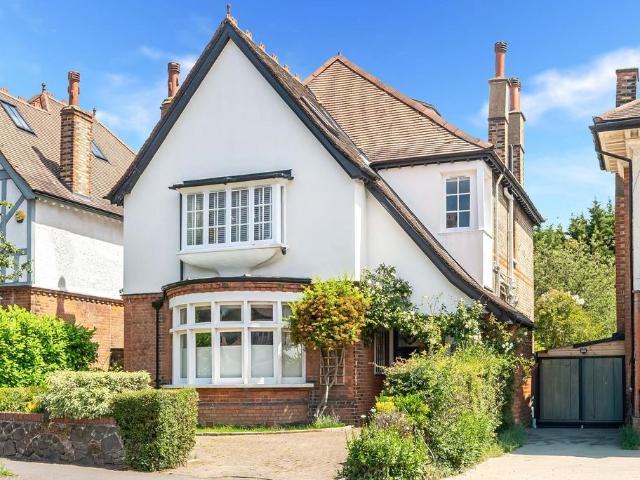 House for sale in Buckhurst Hill, Essex