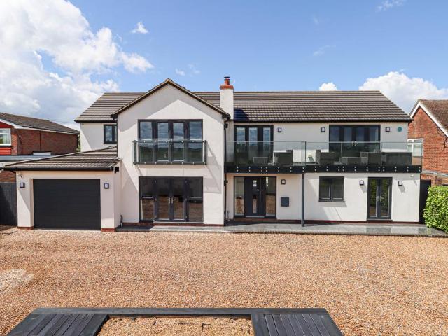 House for sale in Edlesborough, Buckinghamshire