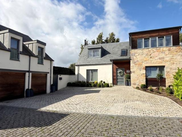 House for sale in Loanhead, Scotland