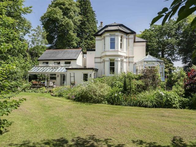 House for sale in Weir Quay, Devon