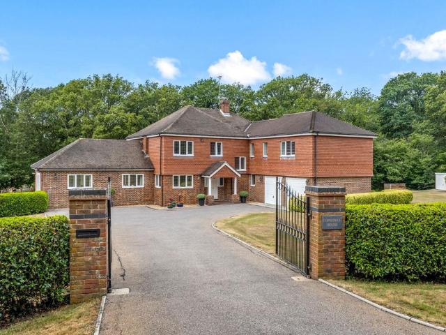 House for sale in Horsham, West Sussex