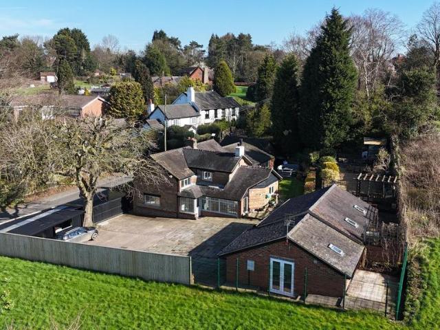 House for sale in Baswich, Staffordshire