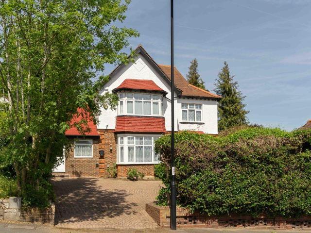 House for sale in London Borough of Croydon, Purley
