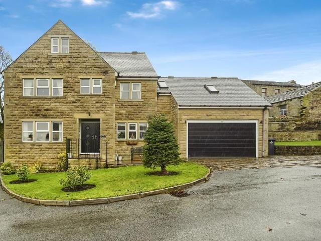 House for sale in Stainland & District, Stainland