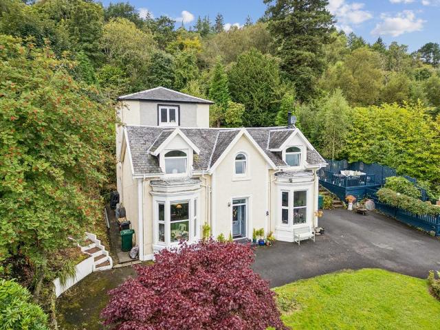 House for sale in Clynder, Scotland