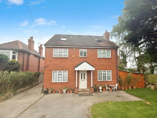 House for sale in Hookstone, Harrogate