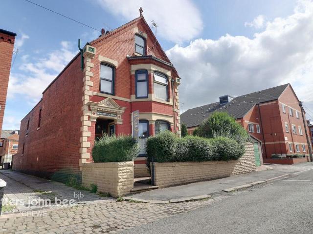 House for sale in Hammond Street