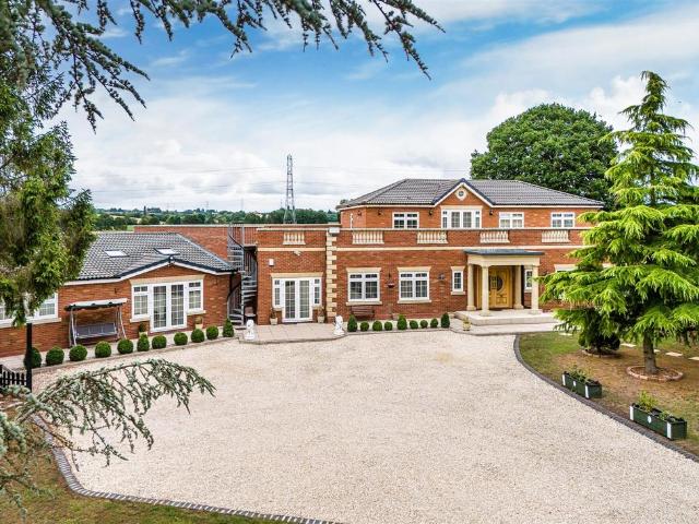 House for sale in Perton, Great Chatwell