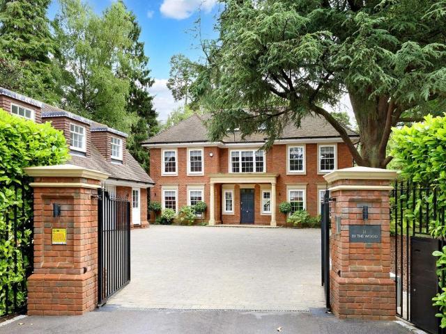 House for sale in Beaconsfield, Knotty Green