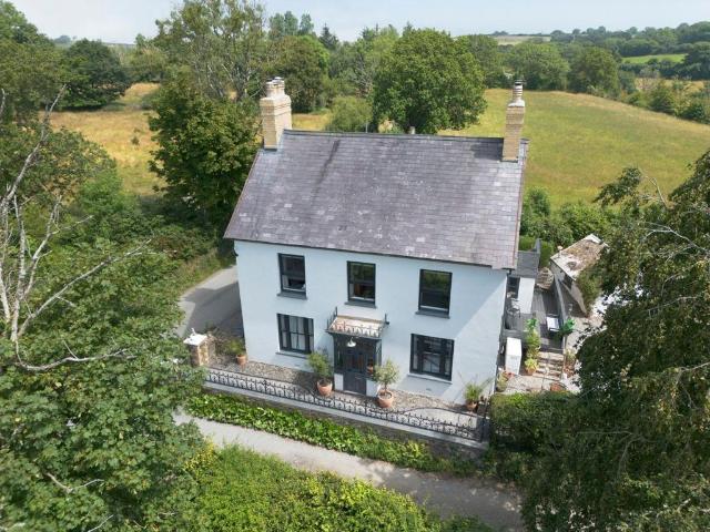 House for sale in Blaencelyn, Llwyndafydd