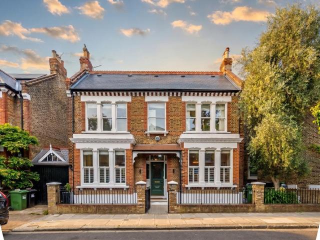 House for sale in Hammersmith, Greater London