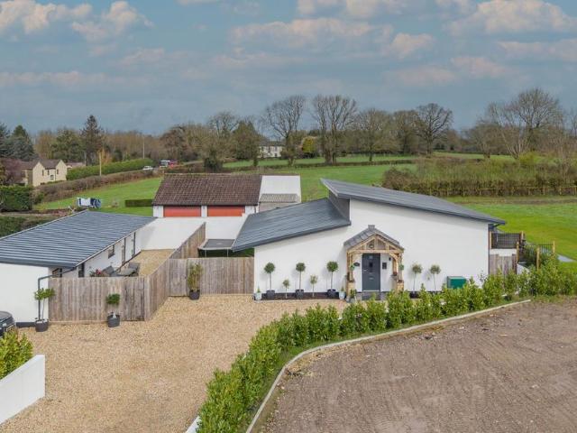 House for sale in Milbury Heath, Lower Morton