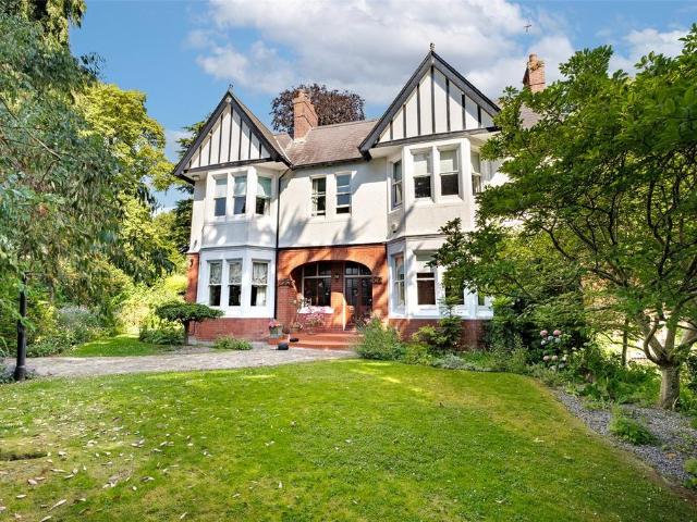 House for sale in Allt-yr-yn, Wales
