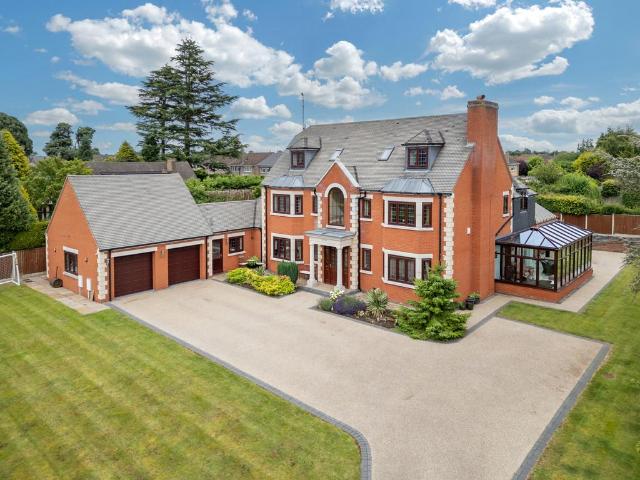 House for sale in Baswich, Staffordshire