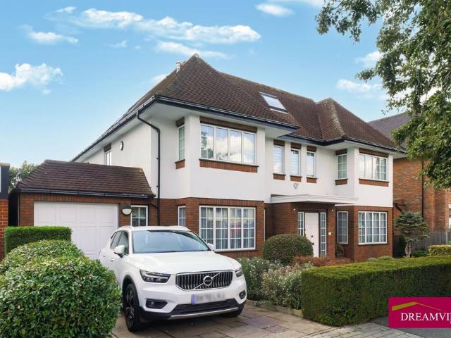 House for sale in Temple Fortune, Greater London