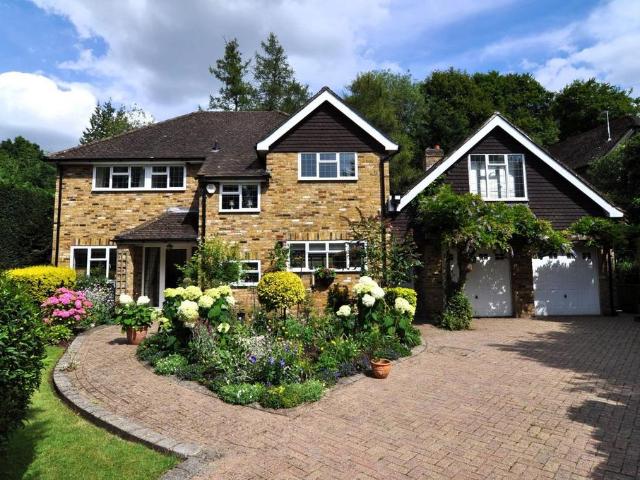 House for sale in Batchworth, Hertfordshire