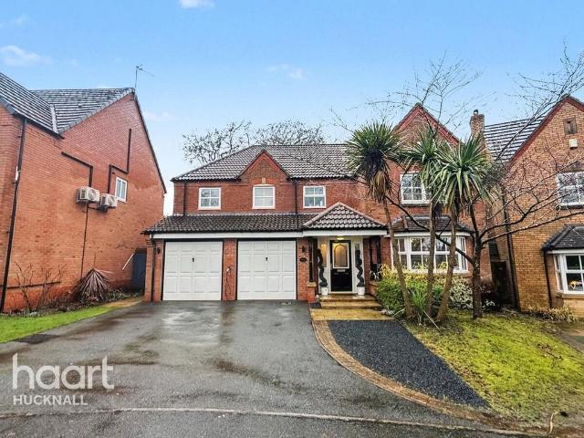 House for sale in Berry Hill, Potters Corner