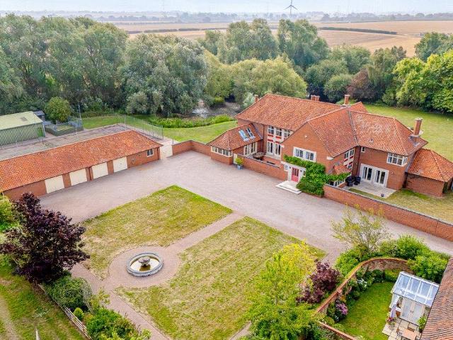 House for sale in Ingleby, Lincolnshire