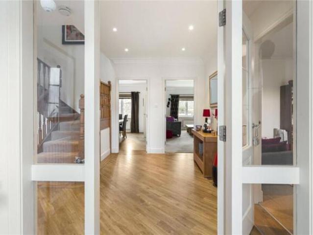 Farm for sale in Corstorphine, Scotland