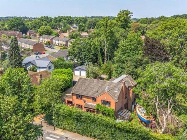House for sale in Amersham and Villages Community Board, Amersham