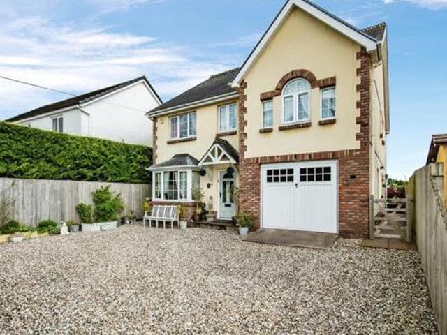 House for sale in Ammanford, Wales