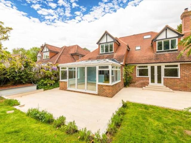 Property for sale in The Butts, Kent