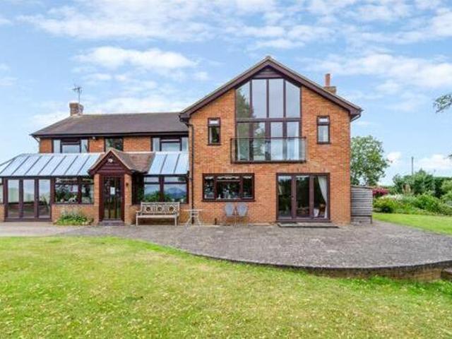 House for sale in Aylesbury, Buckinghamshire
