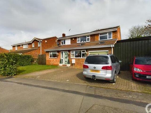 House for sale in Ise Lodge, Kettering