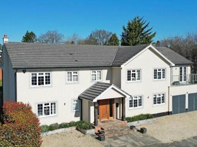 House for sale in Beaconsfield, Penn Bottom
