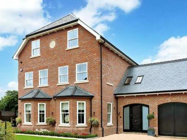 House for sale in Beaconsfield, Penn Bottom