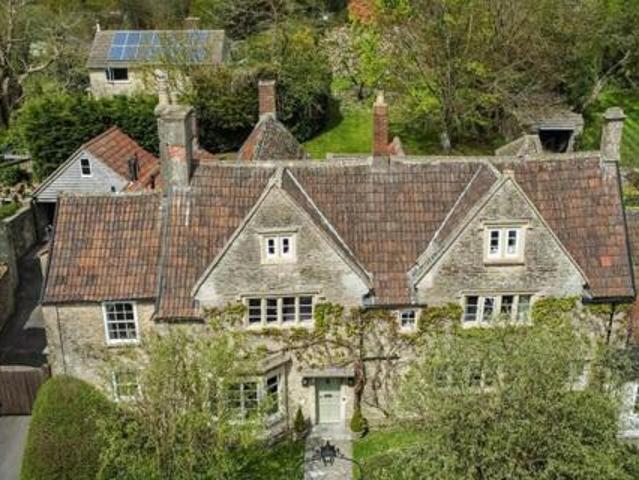 House for sale in Lyons, Greater London