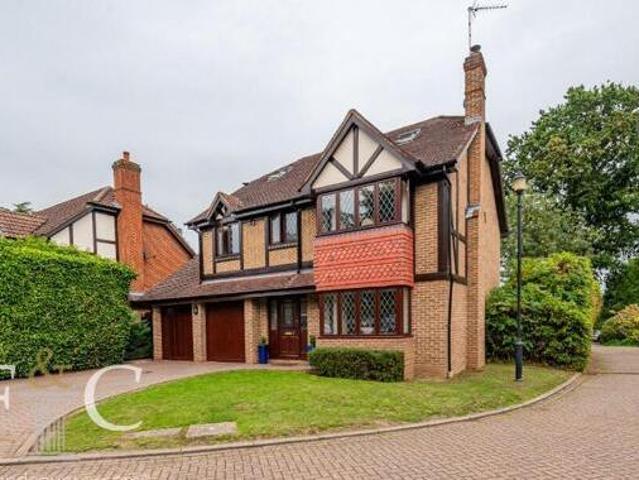 House for sale in Broxbourne, Hertfordshire