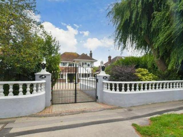 House for sale in Clapham, West Sussex